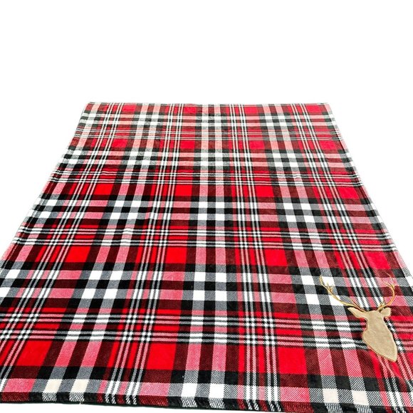 Elle Decor Throw Blanket 72x47 Red Black Plaid Deer Head Embellishment Soft - Picture 10 of 10